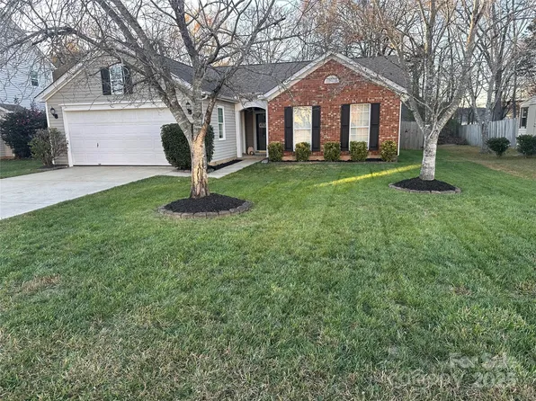 3405 Southern Ginger Dr, Indian Trail, NC 28079