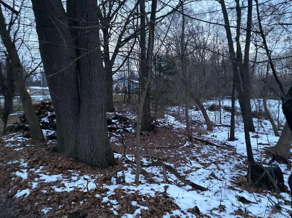 0 Sherwood Dr, Davisburg, MI 48350