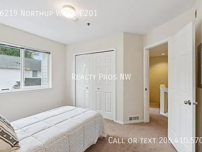 16219 Northup Way #C201 — Photo 31