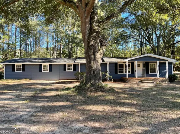 3185 Riverbend Rd SW, Plainville, GA 30733
