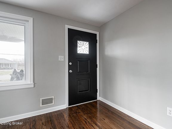 5th image of 6405 Gabriel Dr