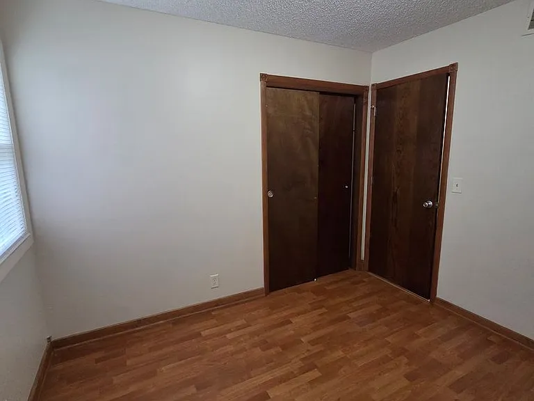 3009 S Gordon Ave — Photo 4
