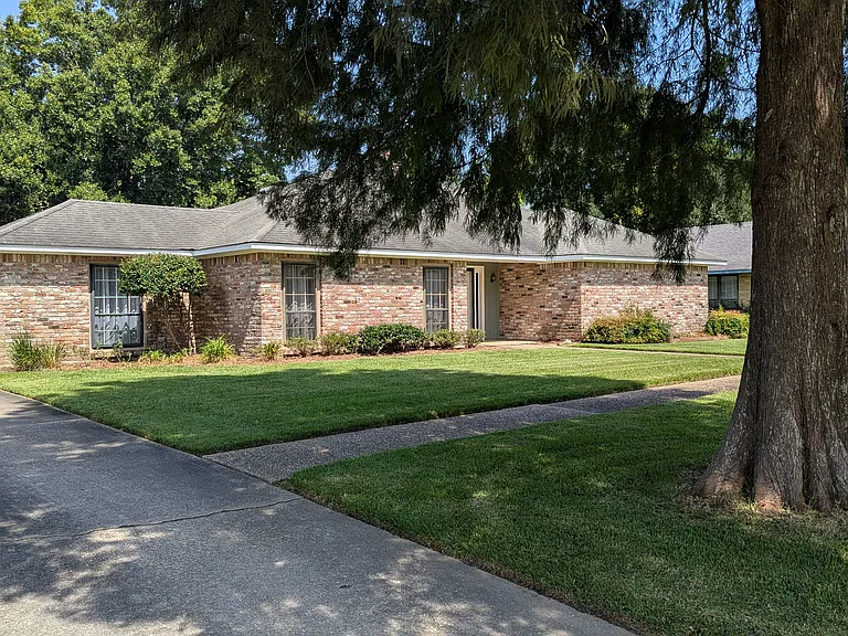 2626 Woodland Ridge Blvd — Photo 1