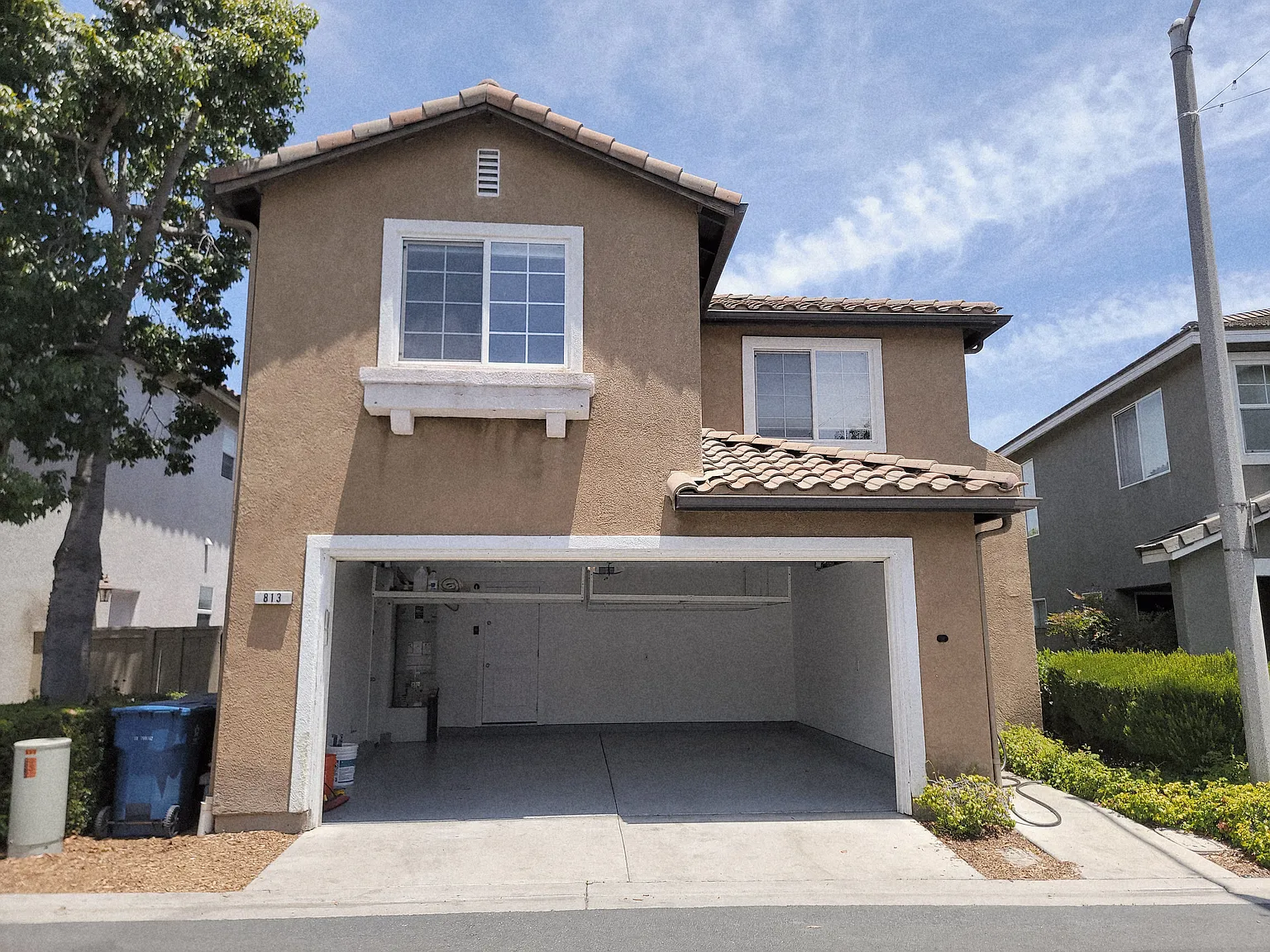 3 bed, 2.5 bath, 1500 sqft, $4,200 — Photo 2