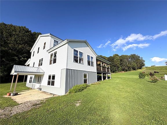 3rd image of 9480 Ravlin Hill Rd