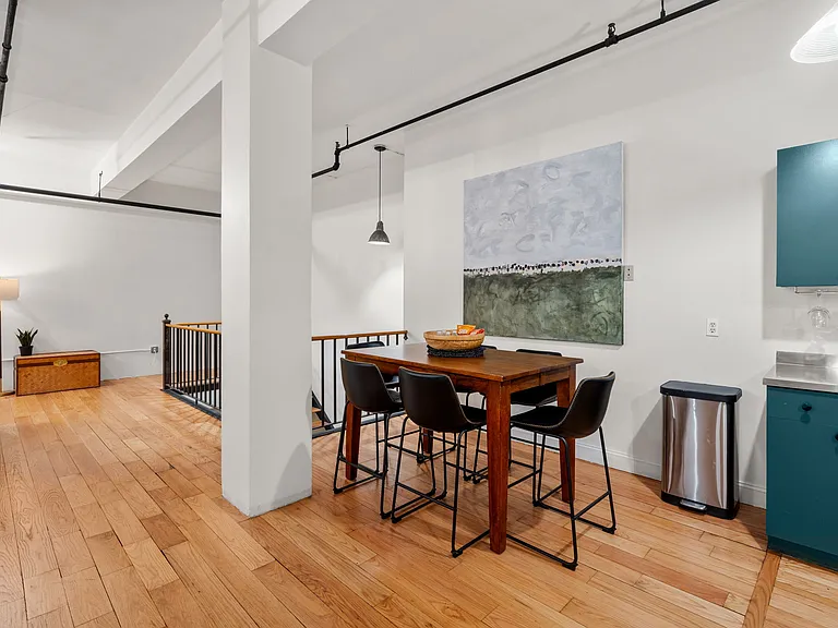 19 Stanhope St #1C — Photo 11