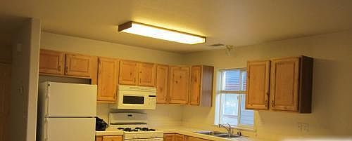 2nd image of 3108 Glen St #A