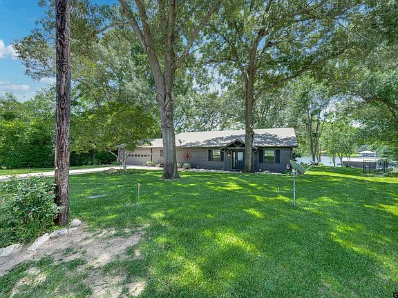 2nd image of 23258 Edgewater Dr