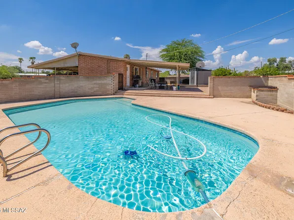 7401 E Calle Madero, Tucson, AZ 85710