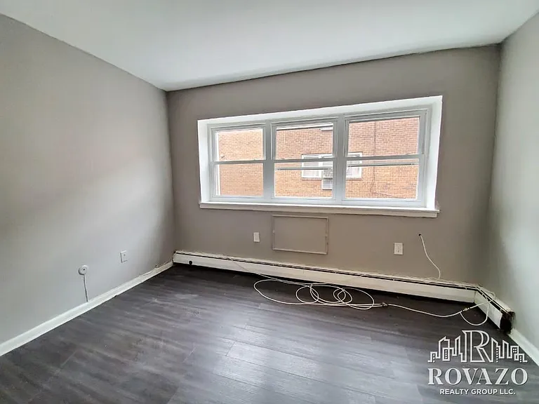 77-76 Grafton Ave #C23 — Photo 3