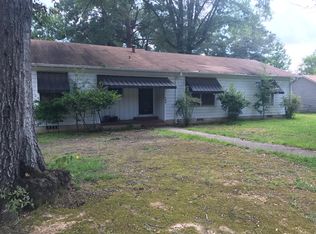 304 Glover Dr, Longview, TX 75601