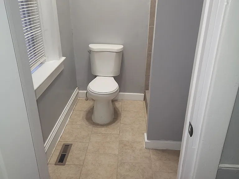 3916 Clark Ave #1 — Photo 10