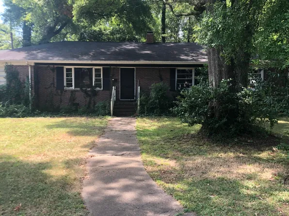 800 Hartness Ave, Charlotte, NC 28211