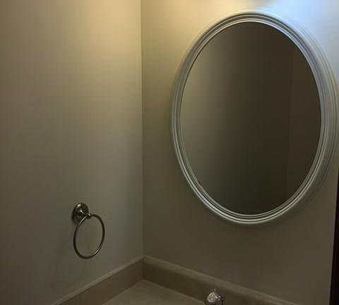 1/2 bath