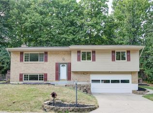 6143 Rivercliff Ln, Dayton, OH