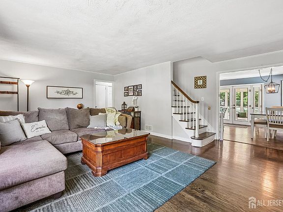 5th image of 695 Wadsworth Ave