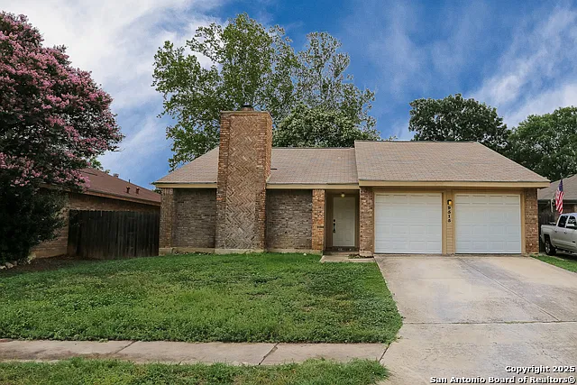 3 bed, 2.0 bath, 1420 sqft, $1,650 — Photo 2
