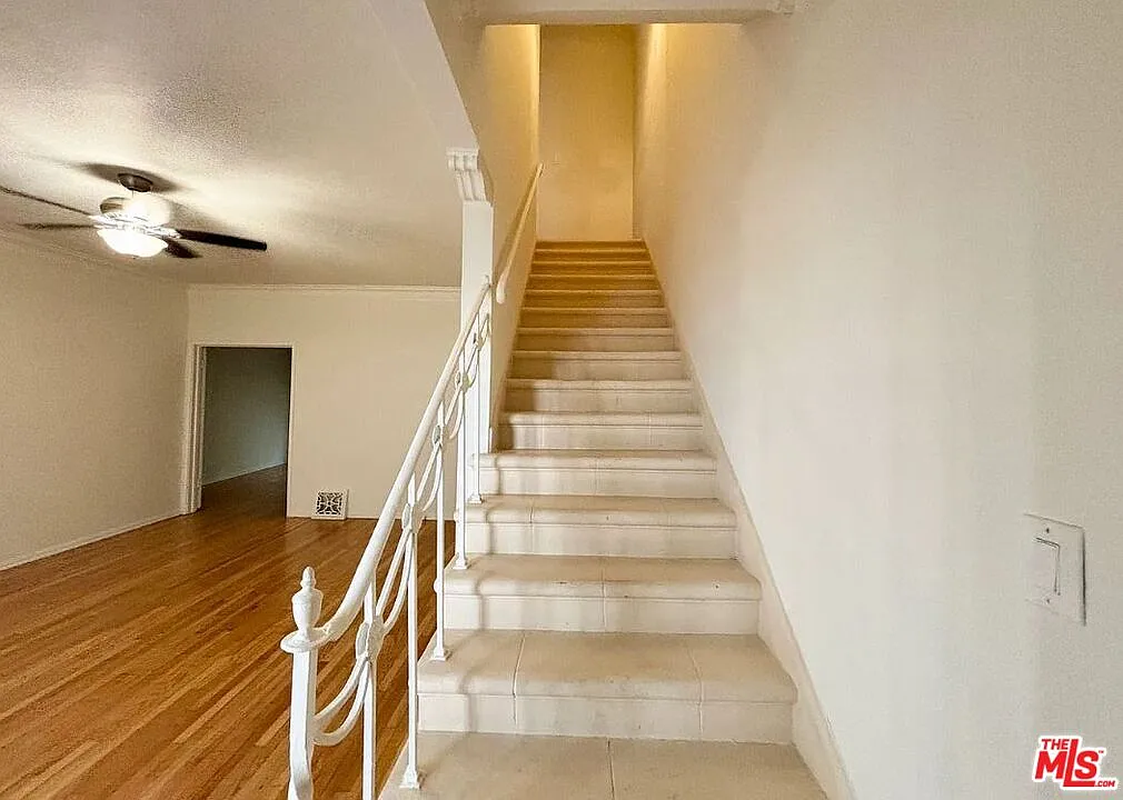 2 bed, 1.5 bath, 1200 sqft, $3,995 — Photo 1