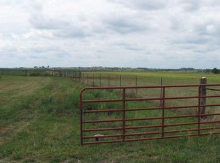 580 Shawnee Rd, Pomona, KS 66076