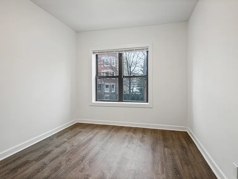 1904 N Whipple St #101 — Photo 15
