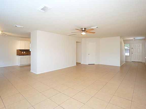 2nd image of 13135 Pine Thicket Ln