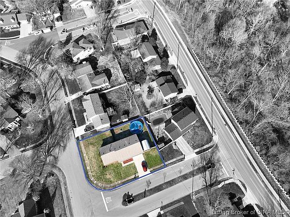 2nd image of 3503 E Oakwood Dr