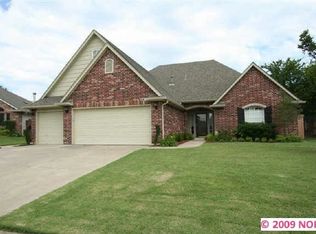 6416 E Forest Ridge Blvd, Broken Arrow, OK 74014