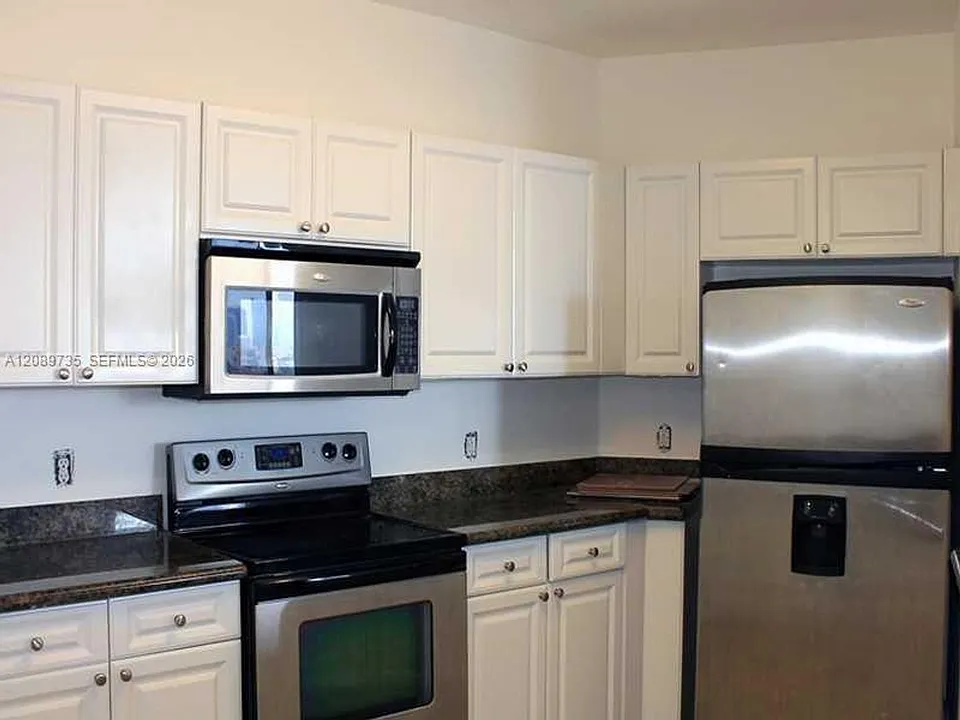 1 Glen Royal Pkwy #1401