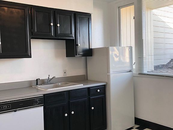 2nd image of 455 35th Ave