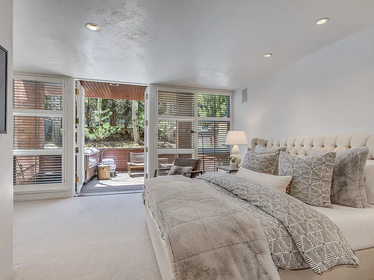 708 E Hyman Ave #708 — Photo 42