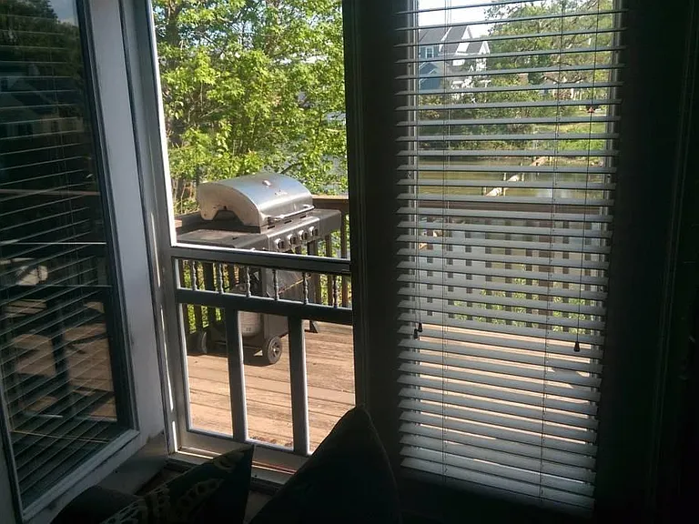 2nd floor balcony