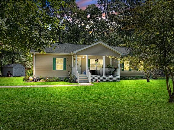 2nd image of 170 Garrett Ln