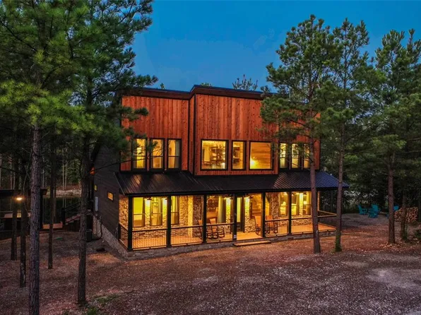 222 Lost Creek Trl, Broken Bow, OK 74728