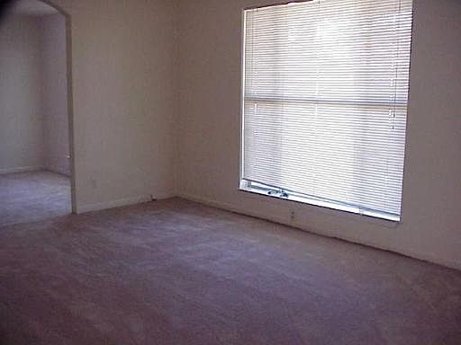3rd image of 258 FLINTSTONE DR