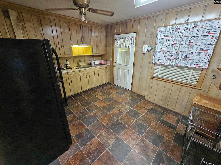 1509 Brennen Rd — Photo 5