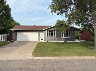 1401 8th Ave SW, Jamestown, ND 58401