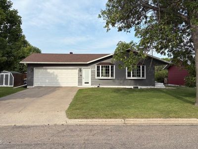 1401 8th Ave SW, Jamestown, ND, 58401