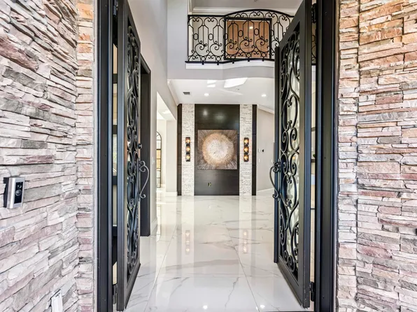 207 Lyndhurst Pl, San Ramon, CA 94583