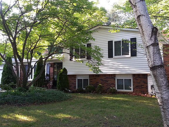 2nd image of 8967 N Christine Dr