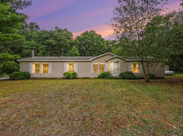 5525 Holton Whitehall Rd, Holton, MI 49425