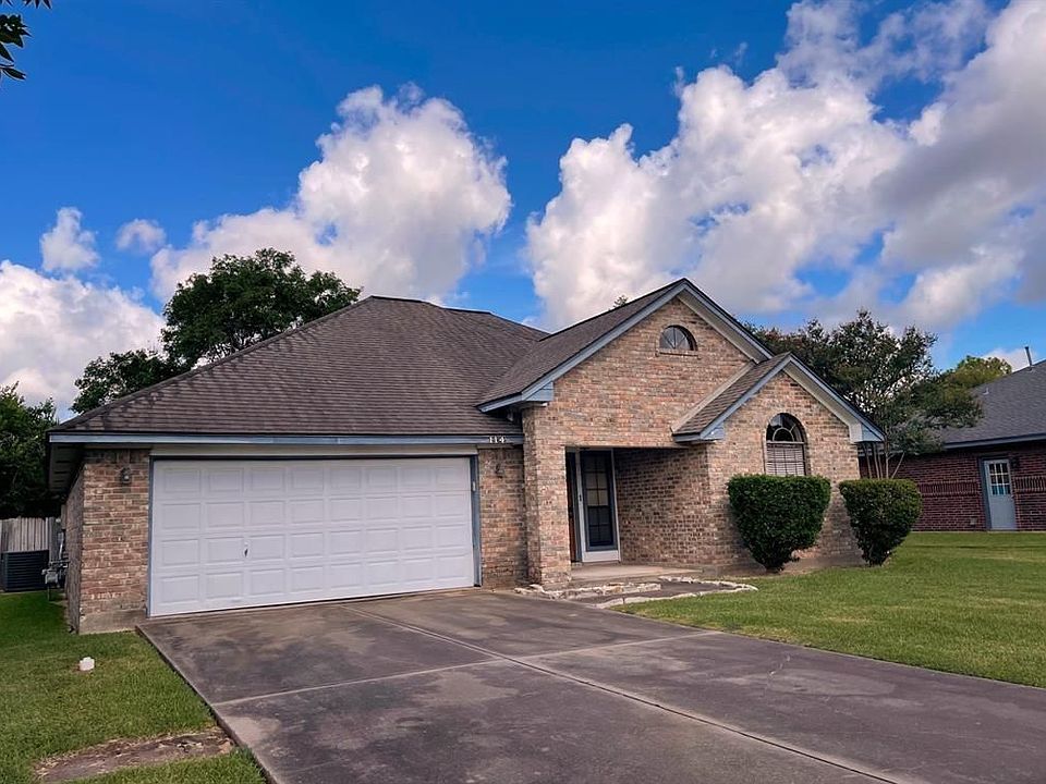2nd image of 114 Bumelia St