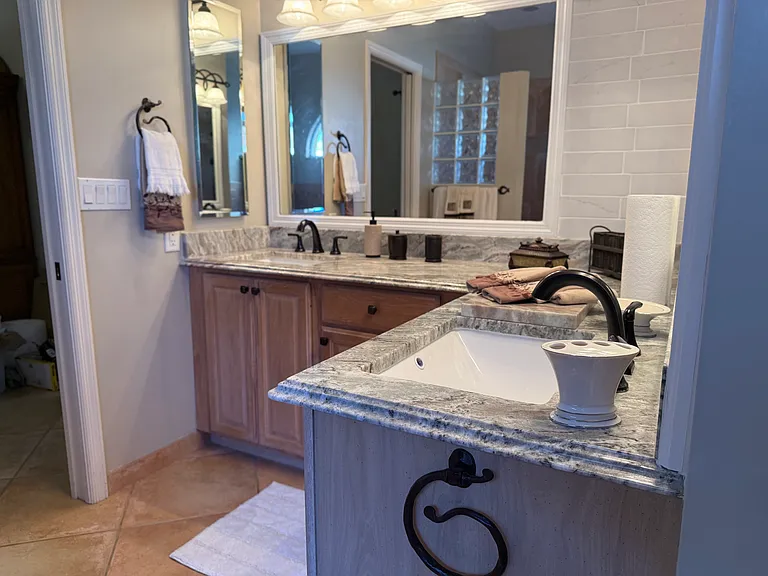 8116 Breton Cir — Photo 9