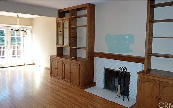 4th image of 2611 Nearcliff St