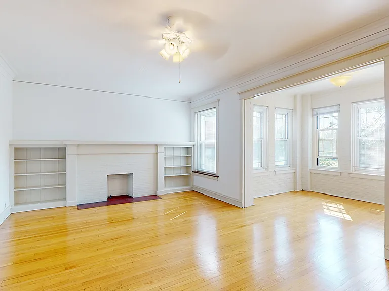 Dining/Living room