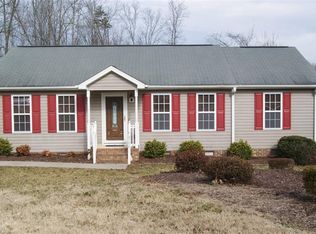 2108 Smith St, Reidsville, NC 27320