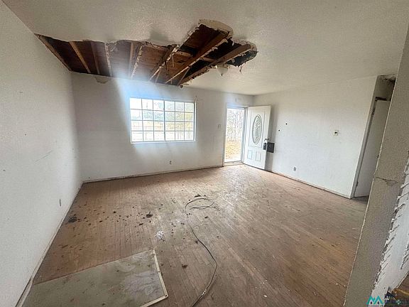 2nd image of 1319 E Tulsa St