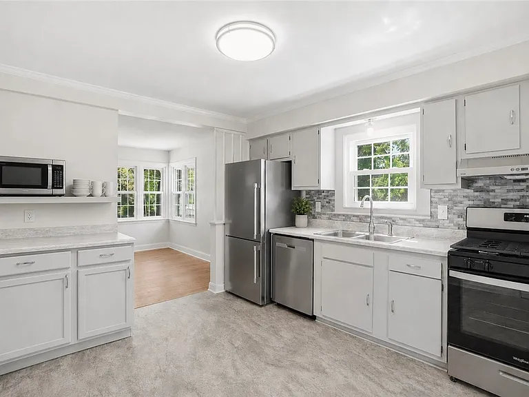 315 South Dr — Photo 11