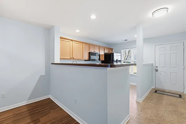 546 Candida Dr — Photo 5