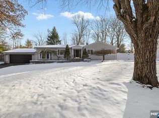 619 Sargent Rd, River Vale, NJ 07675