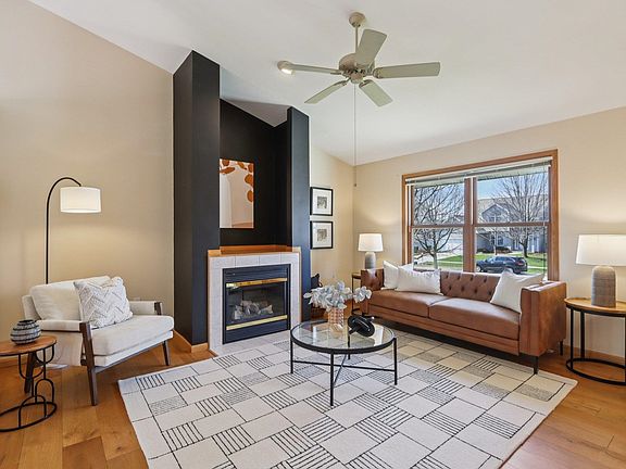 2nd image of 5495 Quarry Hill Dr